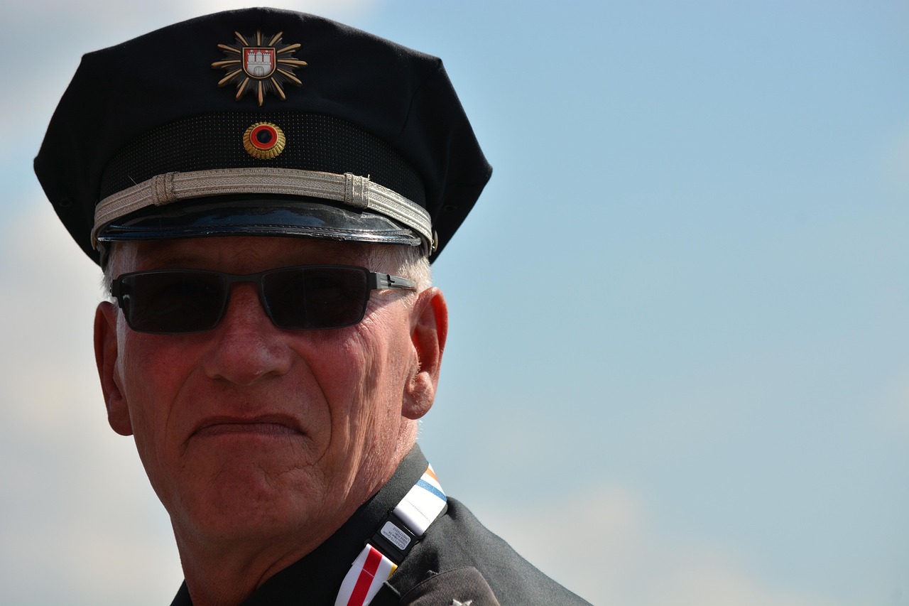 蜂巢互联实名账号：平台信贷代理