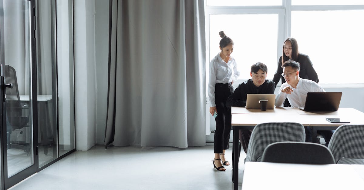 了解黑客与政府之间的仇恨与合作