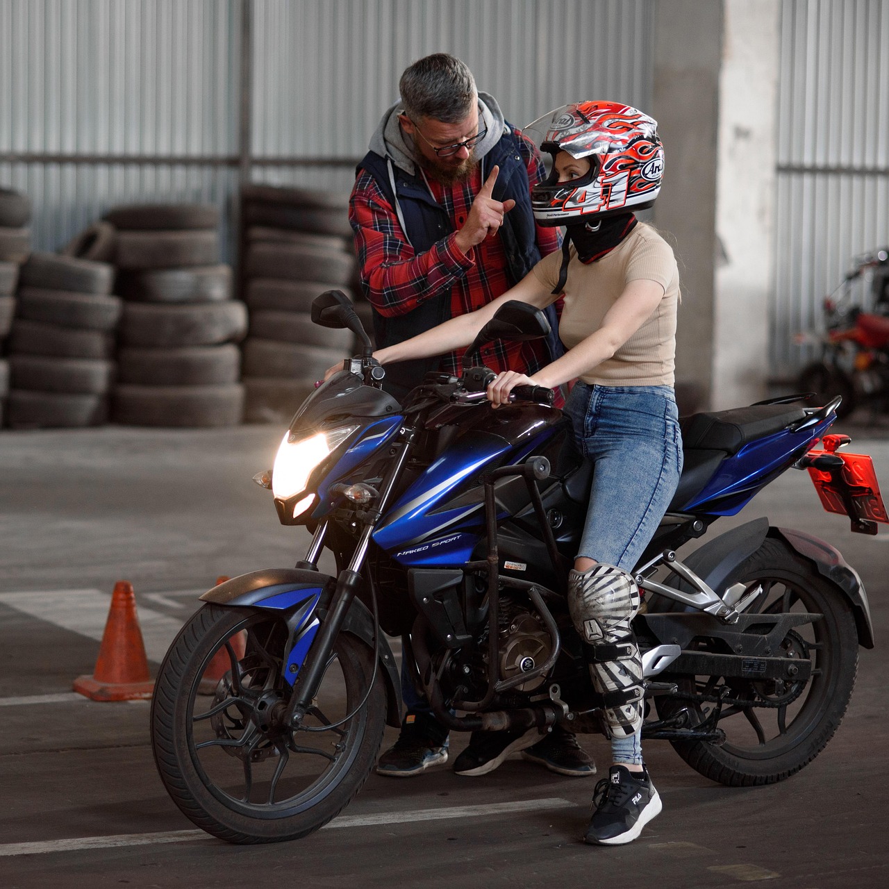 黄MU摇摇柠檬爆珠：微山商贸公司注册代理